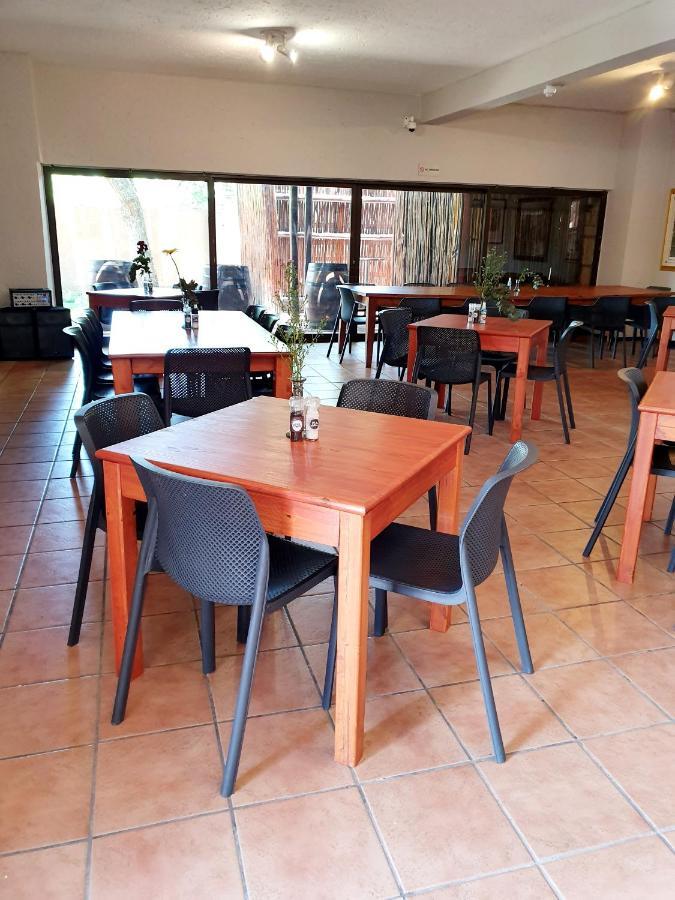Merry Monte Casino Lodge House In Fourways Сэндтон Экстерьер фото