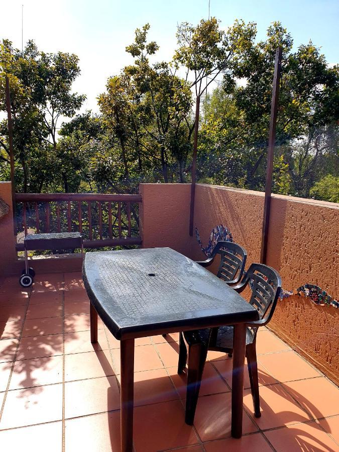 Merry Monte Casino Lodge House In Fourways Сэндтон Экстерьер фото